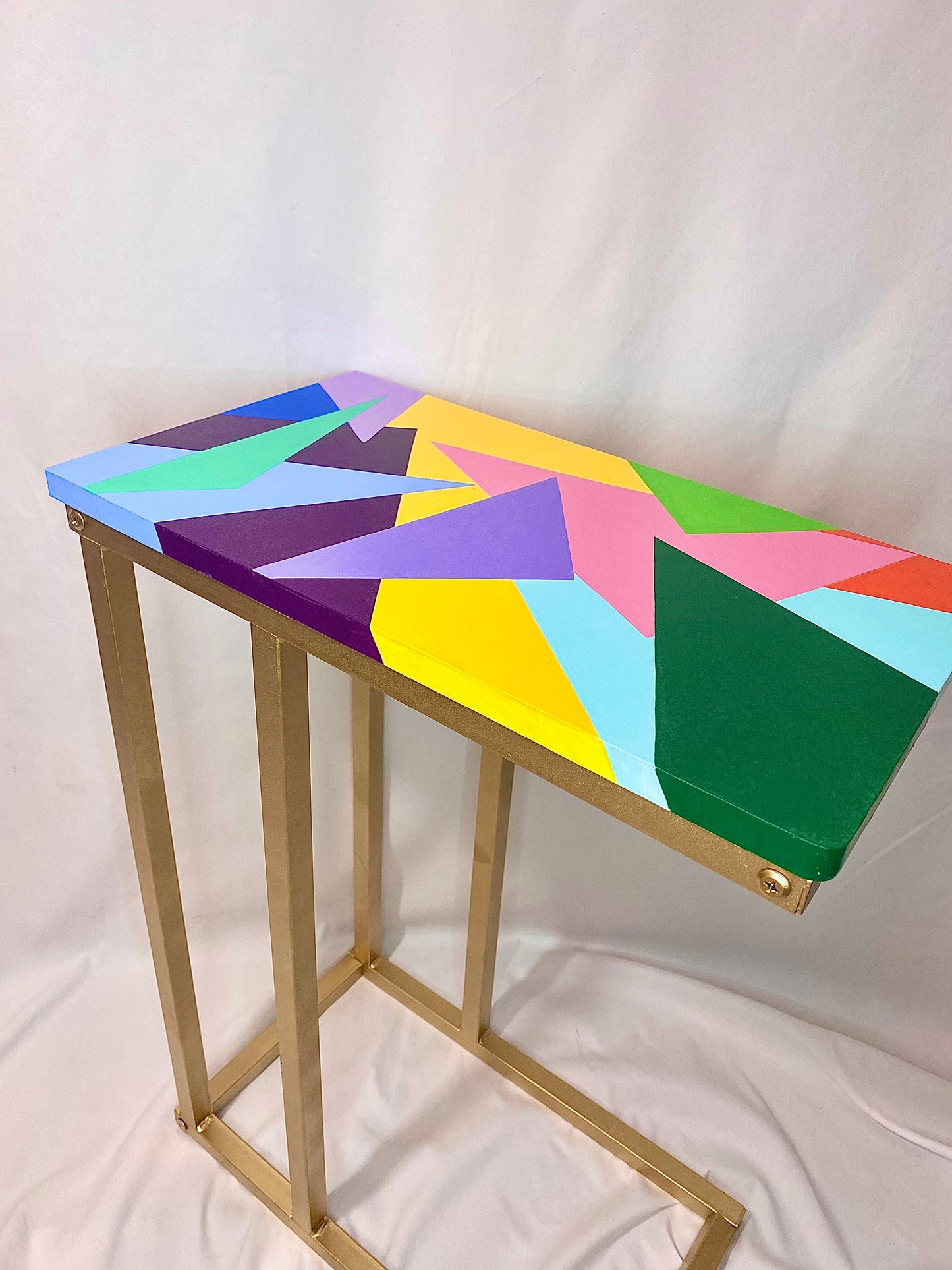 Color Theory: 101 - C Shaped Side Table 🎨